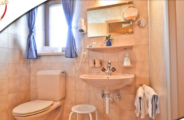 Hochparterre No. 3 - apartment house Wöber