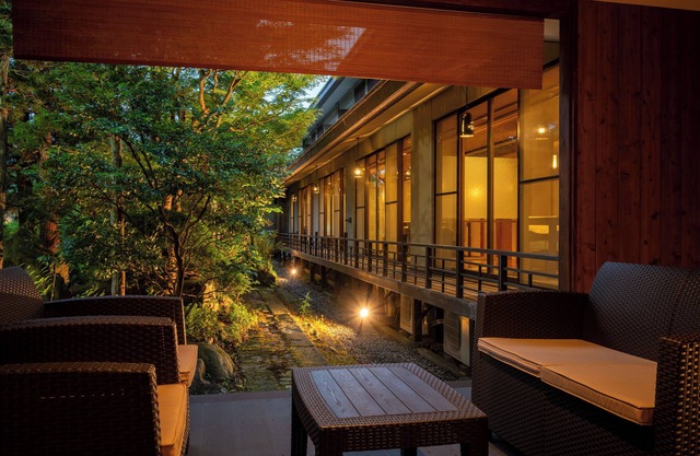 Hohoemino Kuyufu Tsuruya