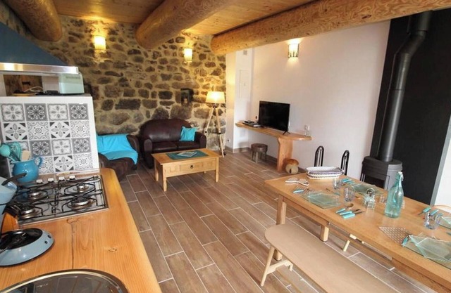 Holiday Home 'Gite Le Turquoise' with Mountain View, Private Terrace and Wi-Fi