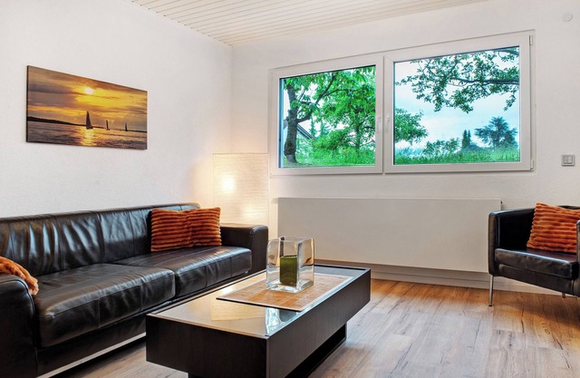 Holiday Apartment 'With Garden View'