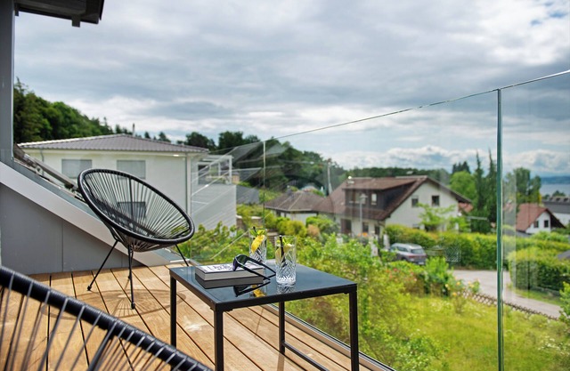 Holiday Apartment 'With Lake View'