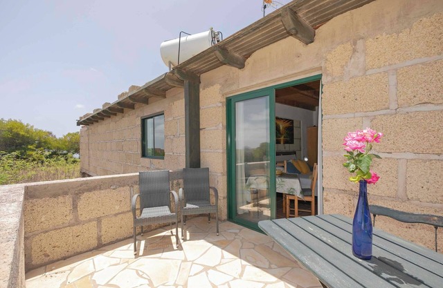 Holiday Apartment "Casa Killa" with Sea View, Terrace & Shared Garden