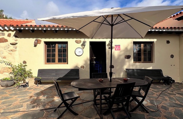 HOLIDAY APARTMENT “El Time” ”