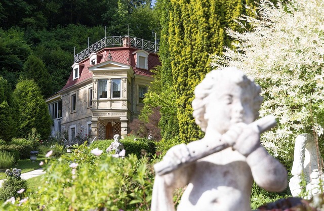 Holiday Apartment 'Romance in the Castle' with Mountain View
