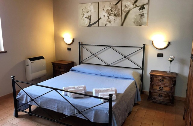 Holiday apartment Apecchio for 1 - 4 persons with 2 bedrooms - Twin house