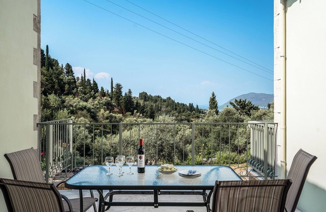 Holiday Apartment 'Armonia Villa Lefkada' with Sea View, Garden & Wi-Fi