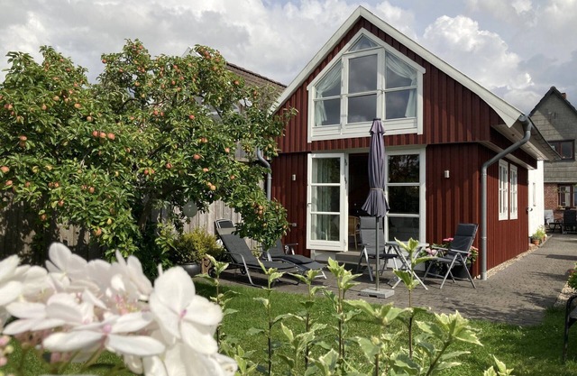 Holiday Apartment 'Bullerbü Ferienhäuschen Arnis' with Private Terrace and Own Garden