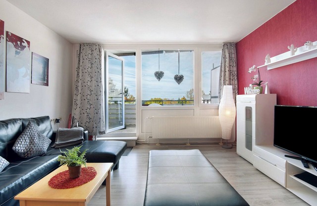 Holiday Apartment 'Ferienwohnung Manuela' with Mountain View, Shared Pool and Wi-Fi