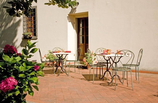 Holiday apartment Pratovecchio for 1 - 7 persons with 3 bedrooms - Twin house