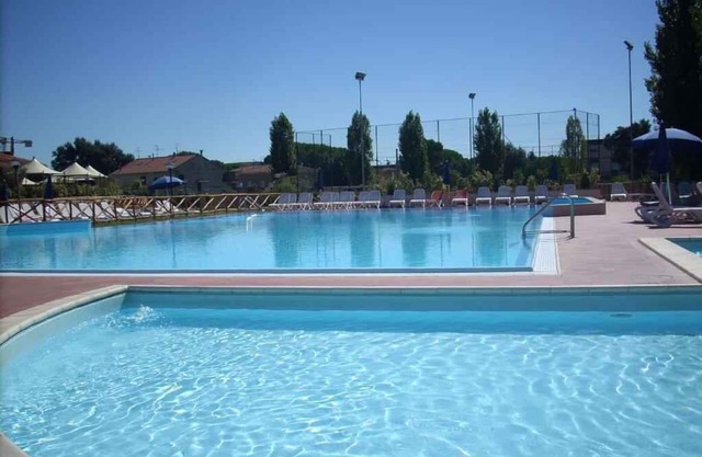 Holiday apartment mit Klimaanlage und Außenpool