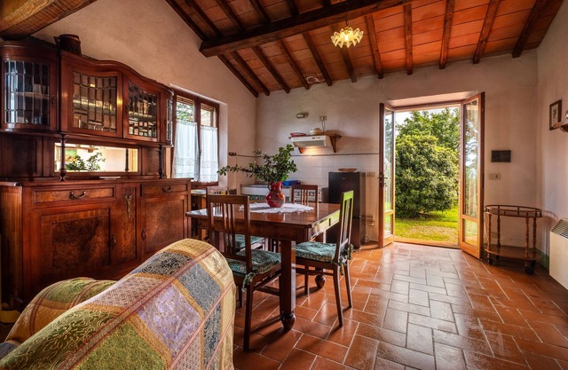 Holiday Apartment "Oleandro" with Shared Pool & Wi-Fi