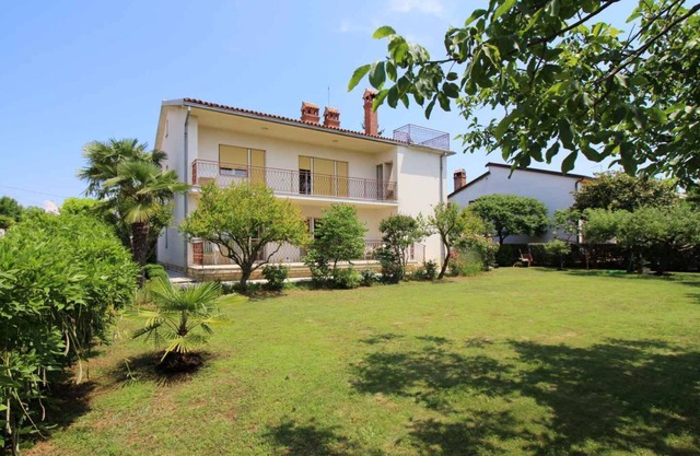 Holiday apartment only 200m from the beach
