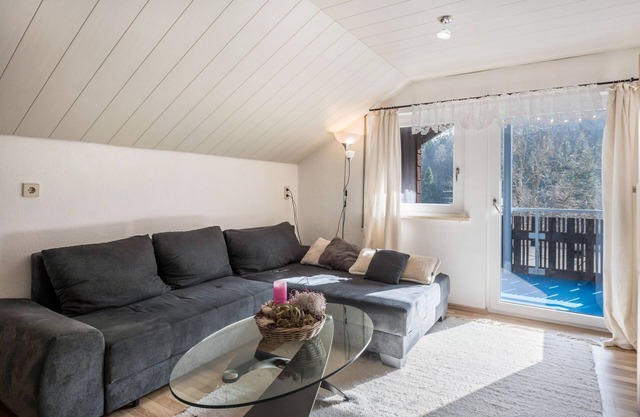 Holiday Apartment 'Parnoramablick' with Mountain View, Shared Pool and Wi-Fi