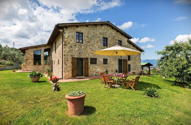 Holiday apartment Quarrata for 1 - 7 persons with 3 bedrooms - Twin house