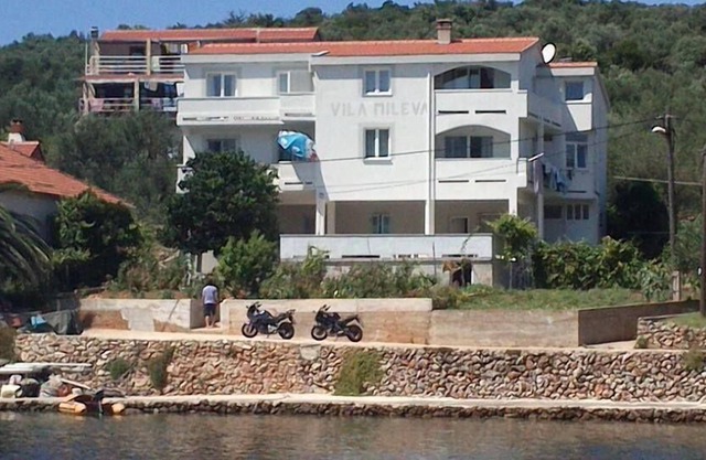 Holiday apartment Rava for 1 - 3 persons with 1 bedroom - Holiday apartment in one or multi-family h