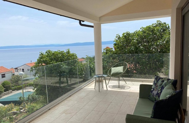 Holiday apartment Ravni for 1 - 4 persons with 2 bedrooms - Holiday apartment