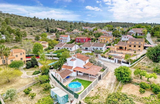 Holiday Apartment 'Violeta' with Mountain View, Wi-Fi and Air Conditioning