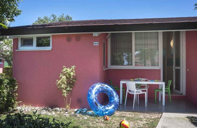 Holiday apartment with air conditioning, internet and terrace