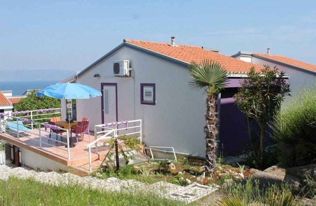 Holiday apartment with air conditioning