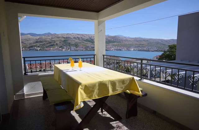 Holiday apartment with balcony and sea view