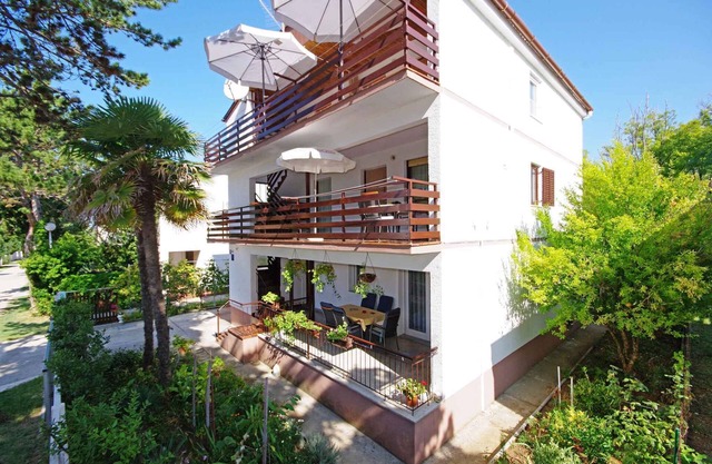 Holiday apartment with terrace and air conditioning