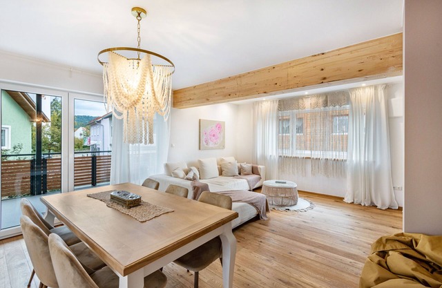 Holiday flat ‘Bei Thérèse’ with balcony and Wi-Fi