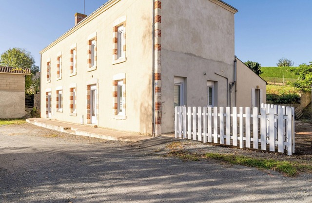 Holiday Home 'Logement 3ch 8 Personnes' with Private Terrace, Private Garden and Wi-Fi