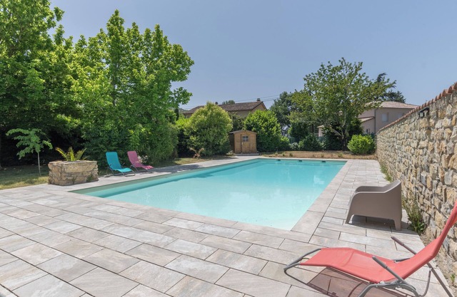 Holiday Gîte 'T1 Ardeche Vesseaux' with Mountain View, Shared Garden & Wi-Fi