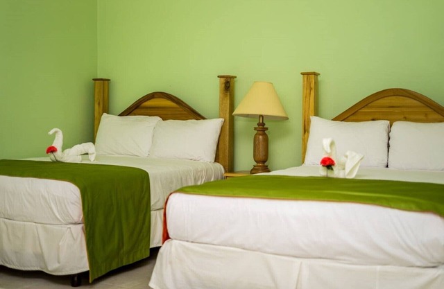 Holiday Haven Resort & Banquet Hall-Tpl/1Qn & 1Dbl