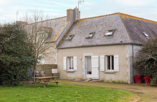 Holiday Home 'Gite Terre Mer Des Sables Blancs' with Private Terrace, Private Garden and Wi-Fi