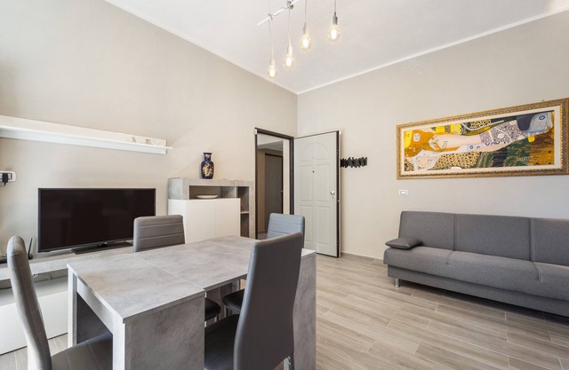 Holiday Home 'Appartamento Elegante Carbonia' with Balcony, Wi-Fi and Air Conditioning