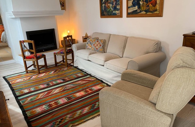 Holiday Home “Astarte House 12pax” with Garden & Terrace