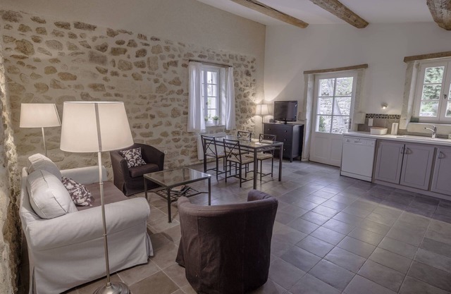 Holiday Home 'Atelier' with Shared Pool, Private Garden and Wi-Fi