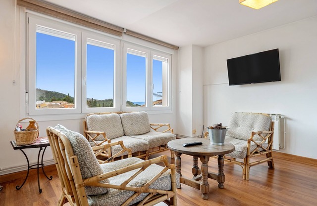 Holiday Home "Ca Blai de Brull" with Mountain View, Shared Terrace & Wi-Fi