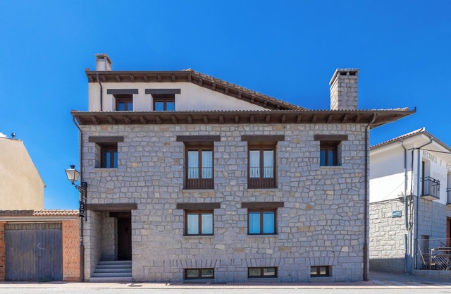 Holiday Home 'Casa Alval' with Mountain View, Wi-Fi and Air Conditioning