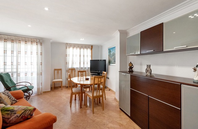 Holiday Home 'Casa Fina' with Balcony, Wi-Fi and Air Conditioning