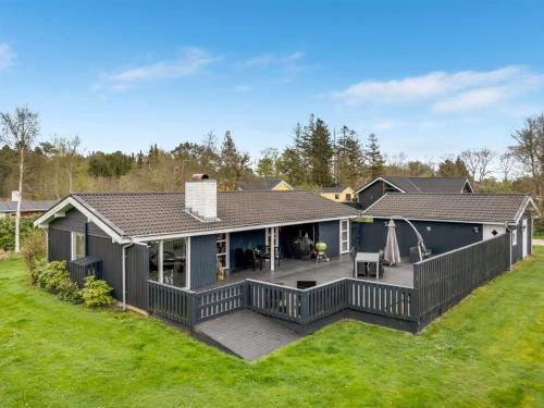 Holiday Home Clarabelle - 700m from the sea by Interhome
