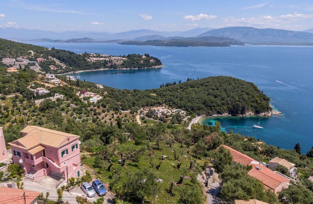 Holiday Home 'Clios House' with Sea View, Wi-Fi and Air Conditioning