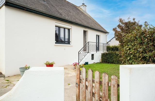 Holiday Home 'De L'enclume' with Private Garden, Balcony and Wi-Fi