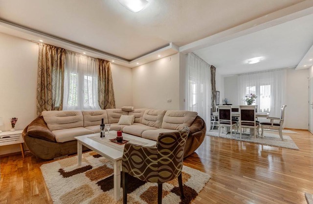 Holiday Home DIV