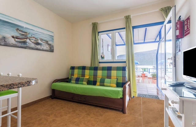 Holiday Home "El Sombrerito 5" with Terrace & Wi-Fi