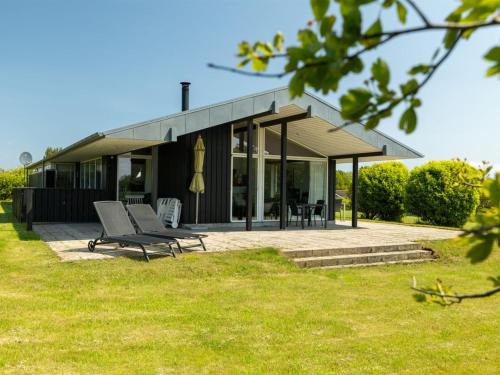 Holiday Home Erlinda - 600m from the sea by Interhome