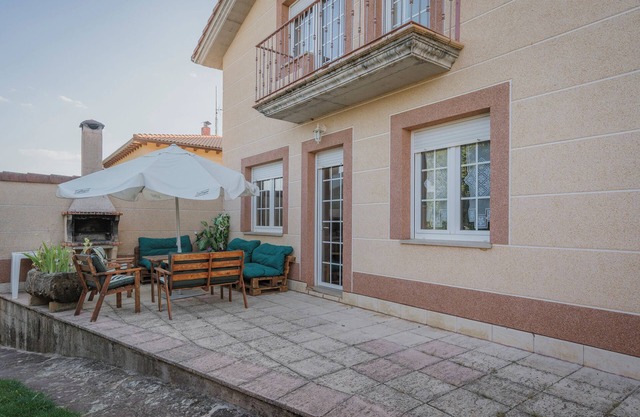 Holiday Home 'San Pelayo' with Mountain View, Shared Pool and Private Terrace