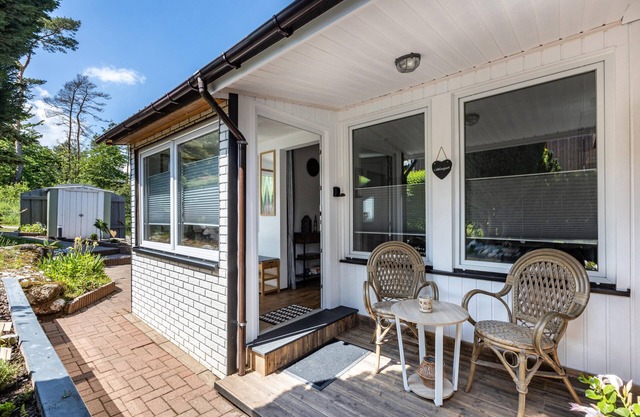 Holiday Home 'Ferienhaus Stauseeblick' with Lake View, Private Terrace and Wi-Fi