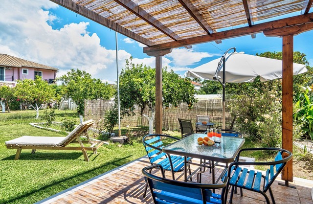 Holiday Home 'Garden House Lefkada' with Shared Terrace, Wi-Fi and Air Conditioning