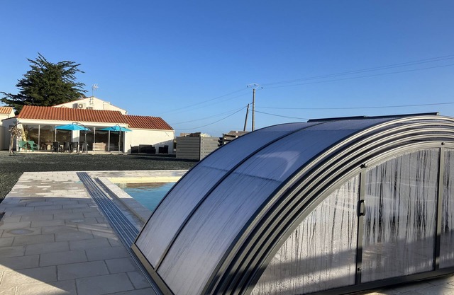 Holiday Home 'Gîte Les 2 Fontaines' with Private Pool, Wi-Fi and Air Conditioning