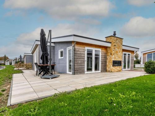 Holiday Home Green Resort Mooi Bemelen-1 by Interhome