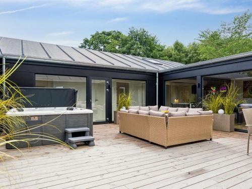 Holiday Home Hana - 800m from the sea by Interhome