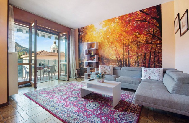 Holiday Home "House of Roses" with Private Terrace & Wi-Fi