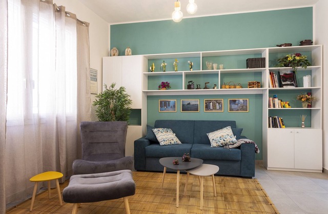 Holiday Home 'Il Ficus' with Private Terrace, Wi-Fi and Air Conditioning
